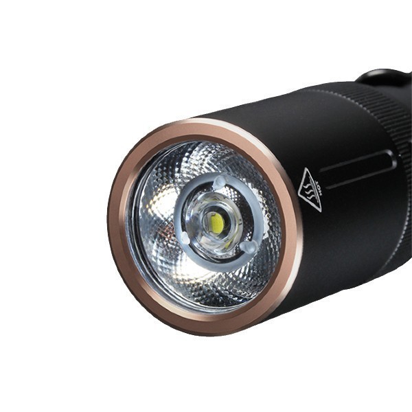 Фото - Фонарь Fenix E20V20